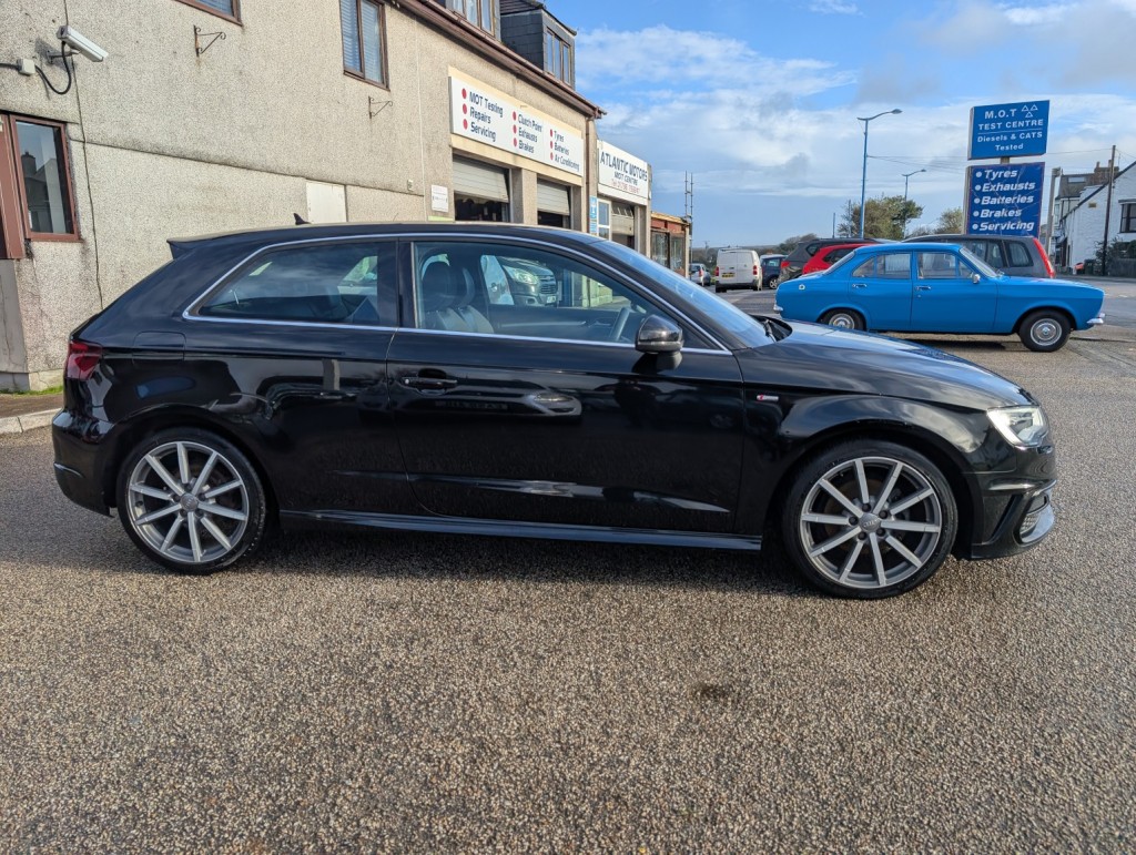 View AUDI A3 2.0 TDI S line