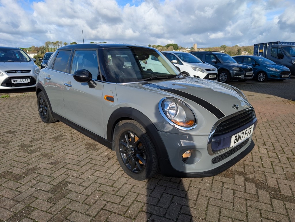 View MINI HATCH 1.5 5-Door Hatch Cooper