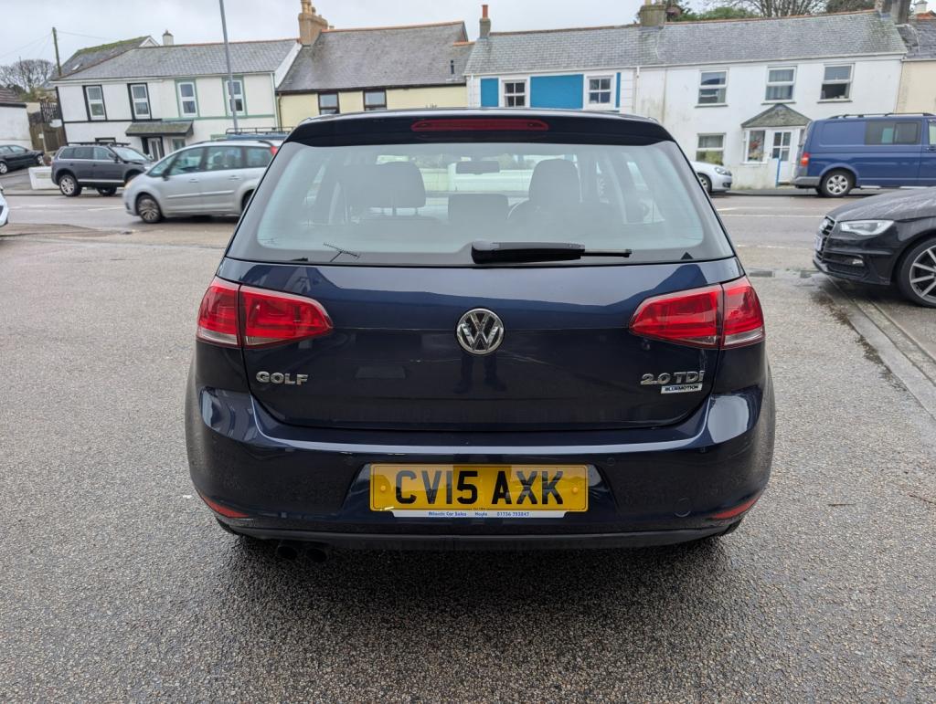 VOLKSWAGEN GOLF