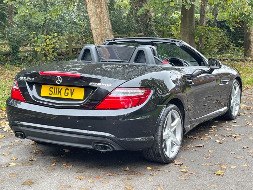 View MERCEDES-BENZ SLK 1.8 SLK250 BlueEfficiency AMG Sport