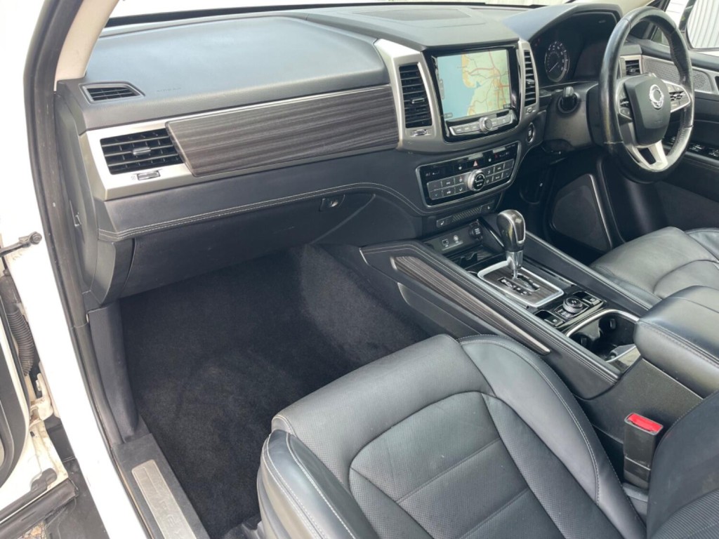 SSANGYONG REXTON
