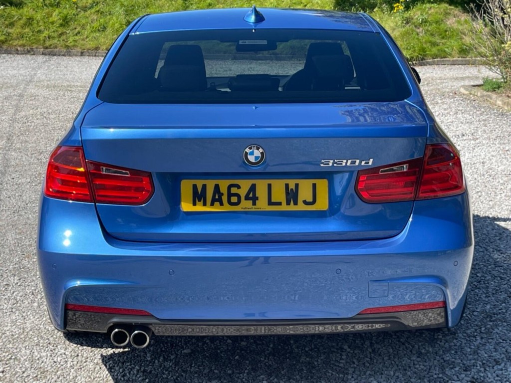 BMW 3 SERIES