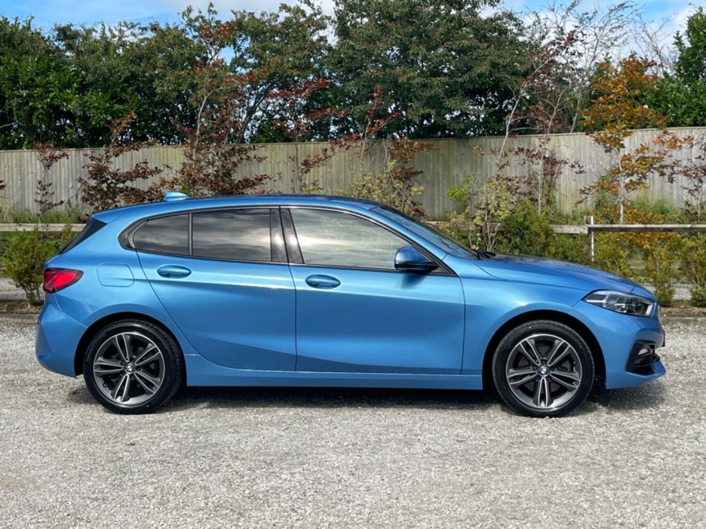 View BMW 1 SERIES 1.5 116d Sport