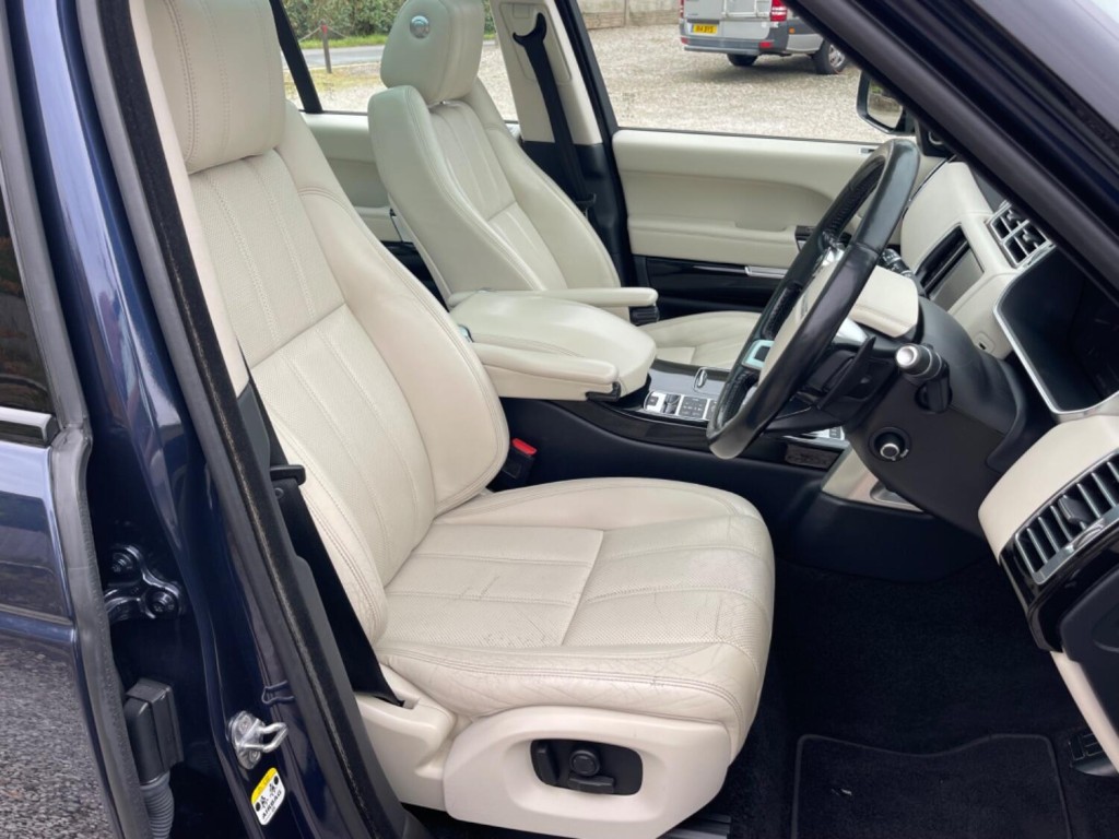 LAND ROVER RANGE ROVER