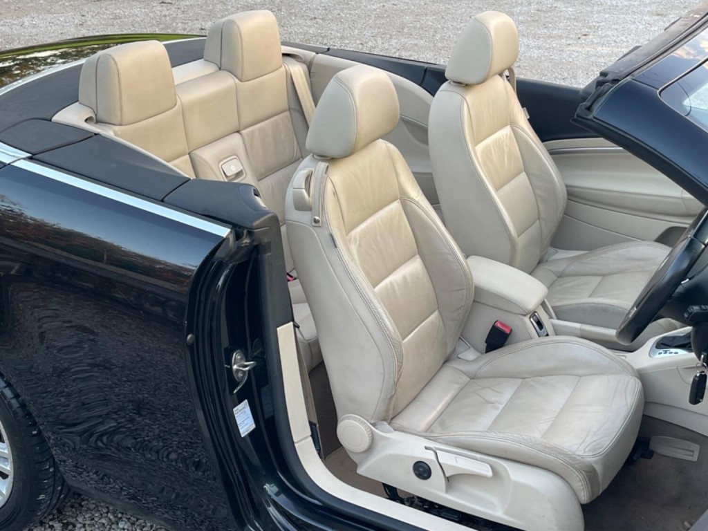 VOLKSWAGEN EOS