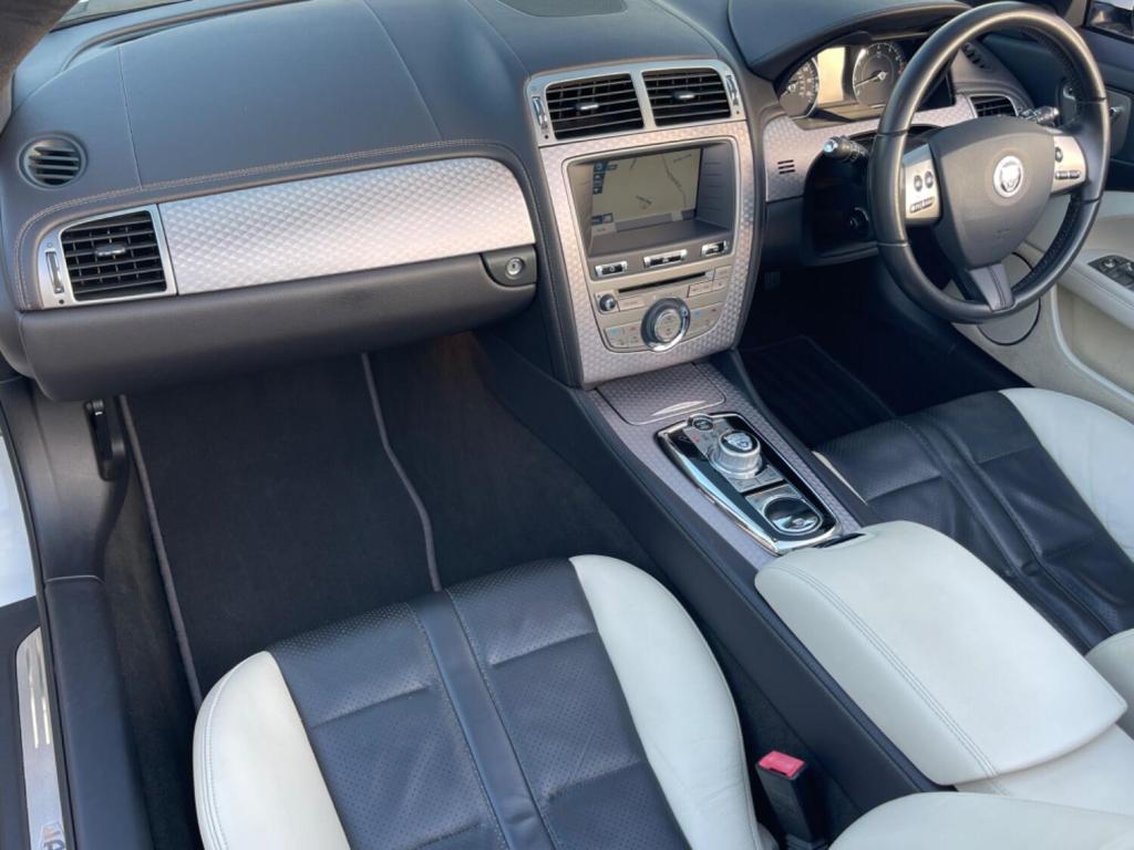JAGUAR XK