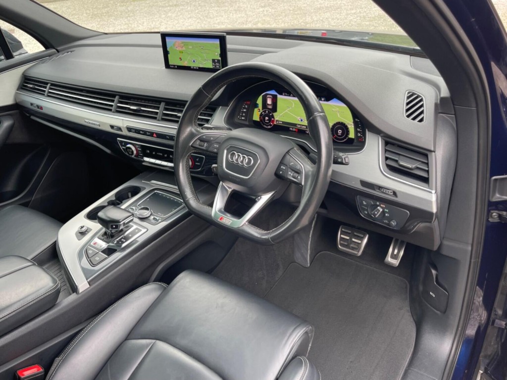 AUDI SQ7