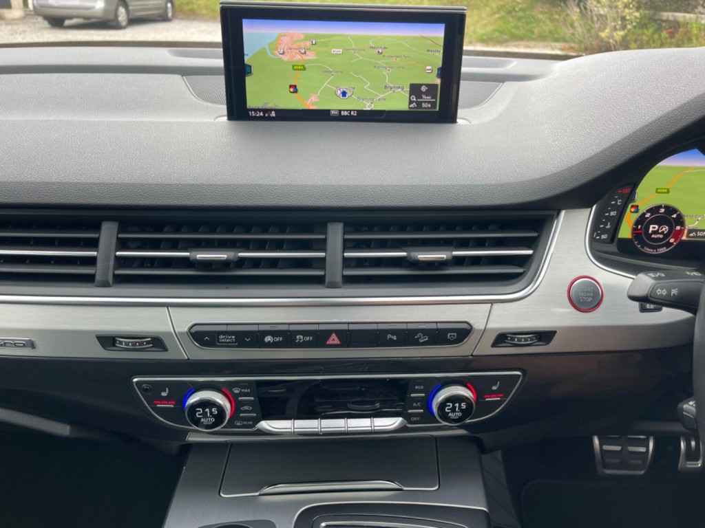 AUDI SQ7