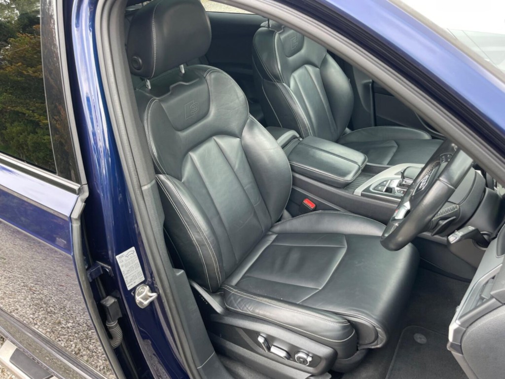 AUDI SQ7