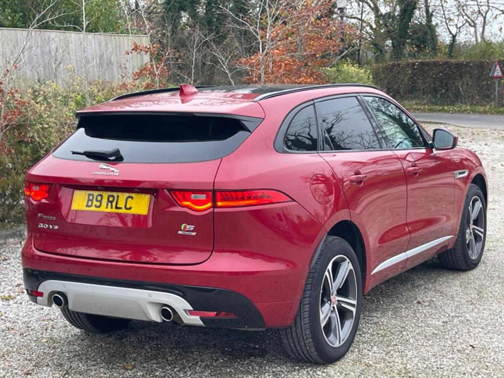 View JAGUAR F-PACE 3.0 D300 V6 S