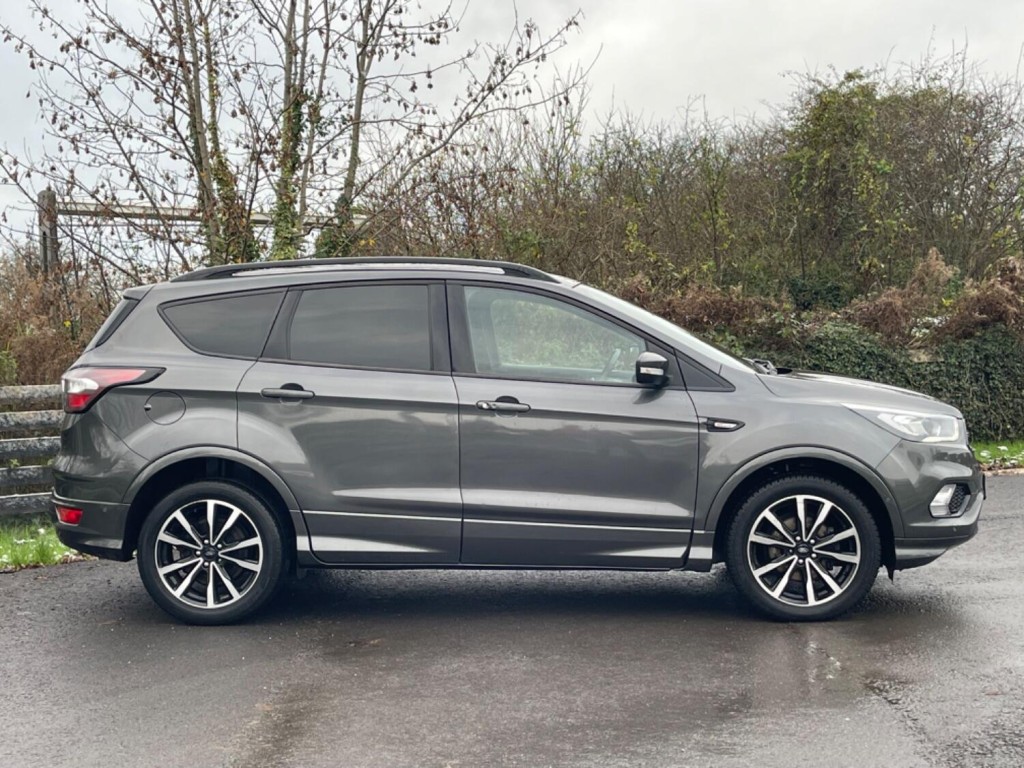 View FORD KUGA 1.5 T EcoBoost ST-Line