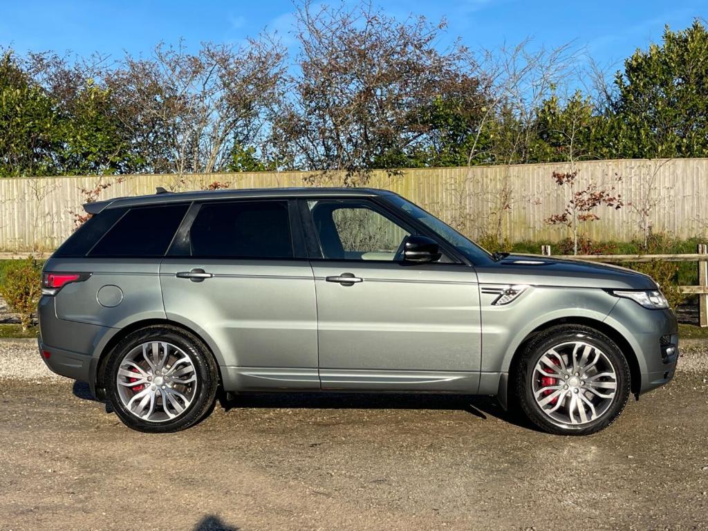 View LAND ROVER RANGE ROVER SPORT 3.0 SD V6 Autobiography Dynamic