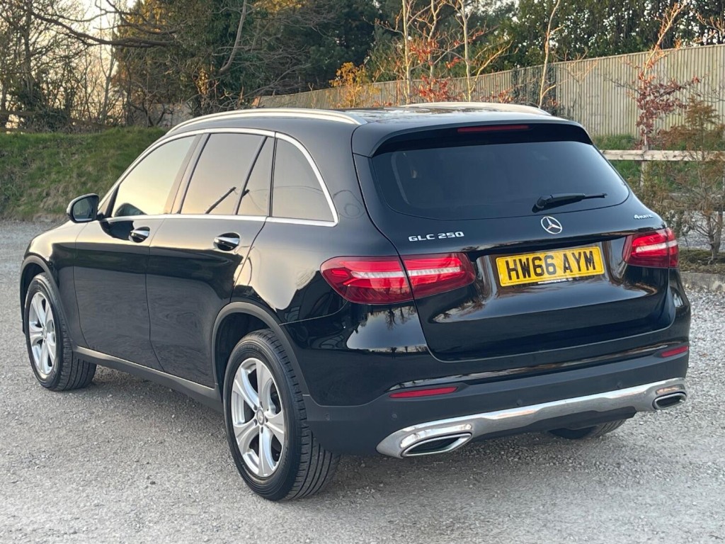 MERCEDES-BENZ GLC