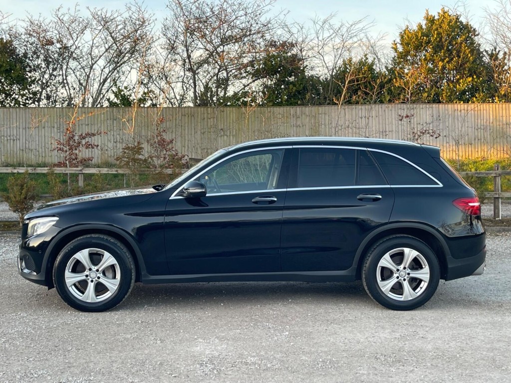 MERCEDES-BENZ GLC