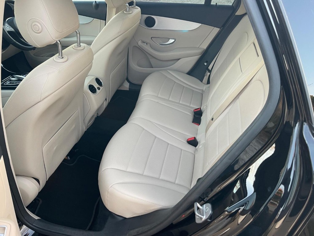 MERCEDES-BENZ GLC