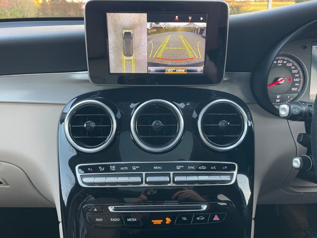 MERCEDES-BENZ GLC
