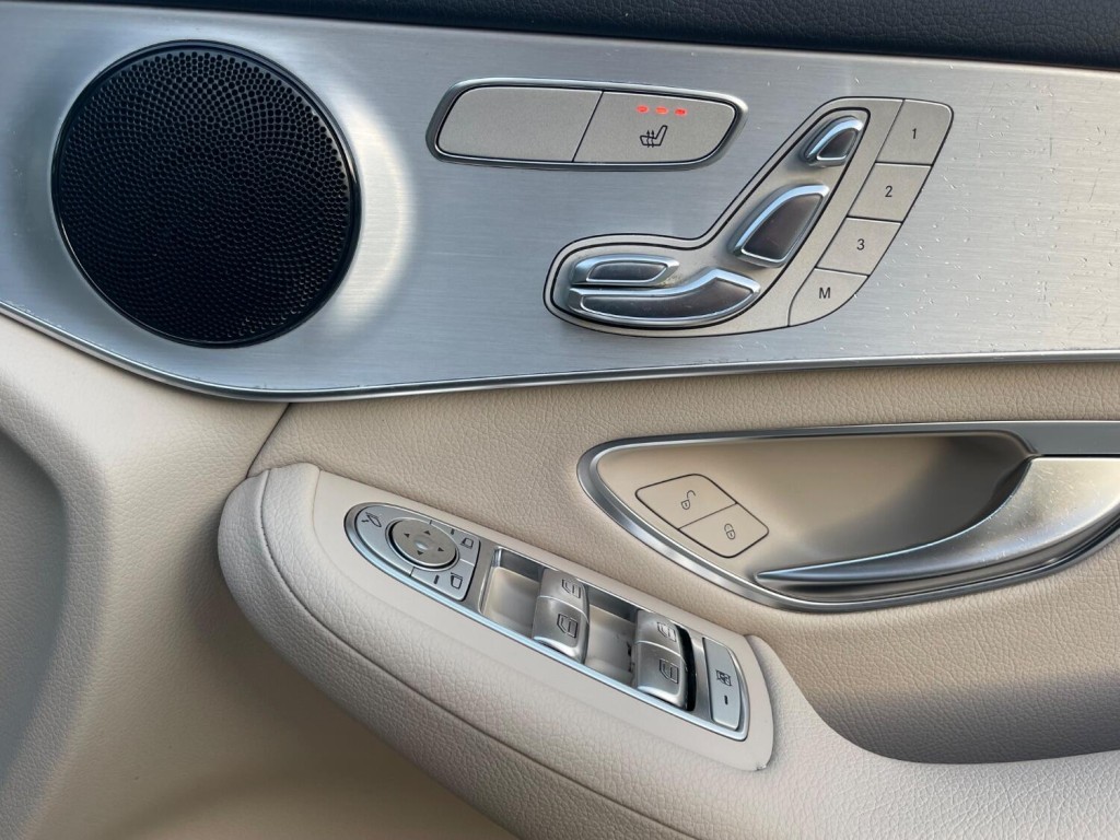MERCEDES-BENZ GLC