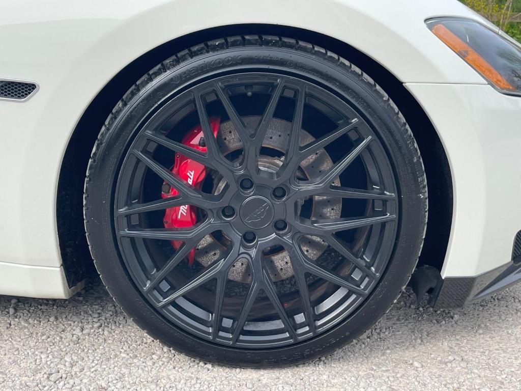 MASERATI GRANTURISMO
