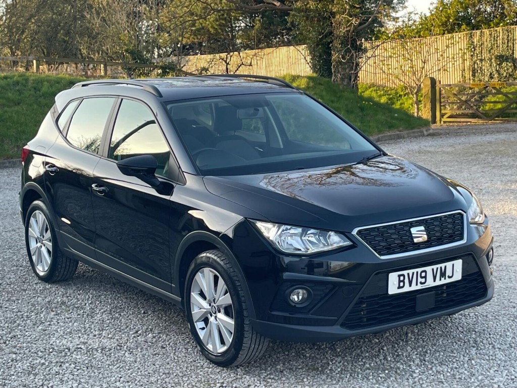 View SEAT ARONA 1.6 TDI SE Technology Lux