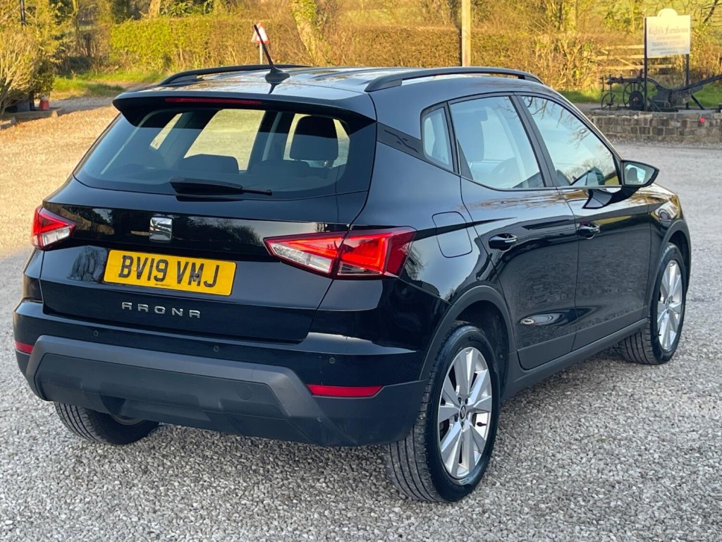 View SEAT ARONA 1.6 TDI SE Technology Lux