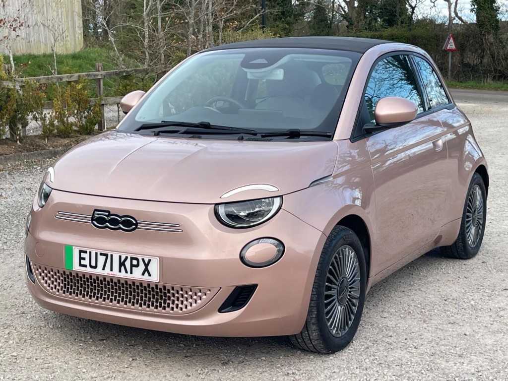 View FIAT 500E 42kw 118hp Electric Icon Convertible