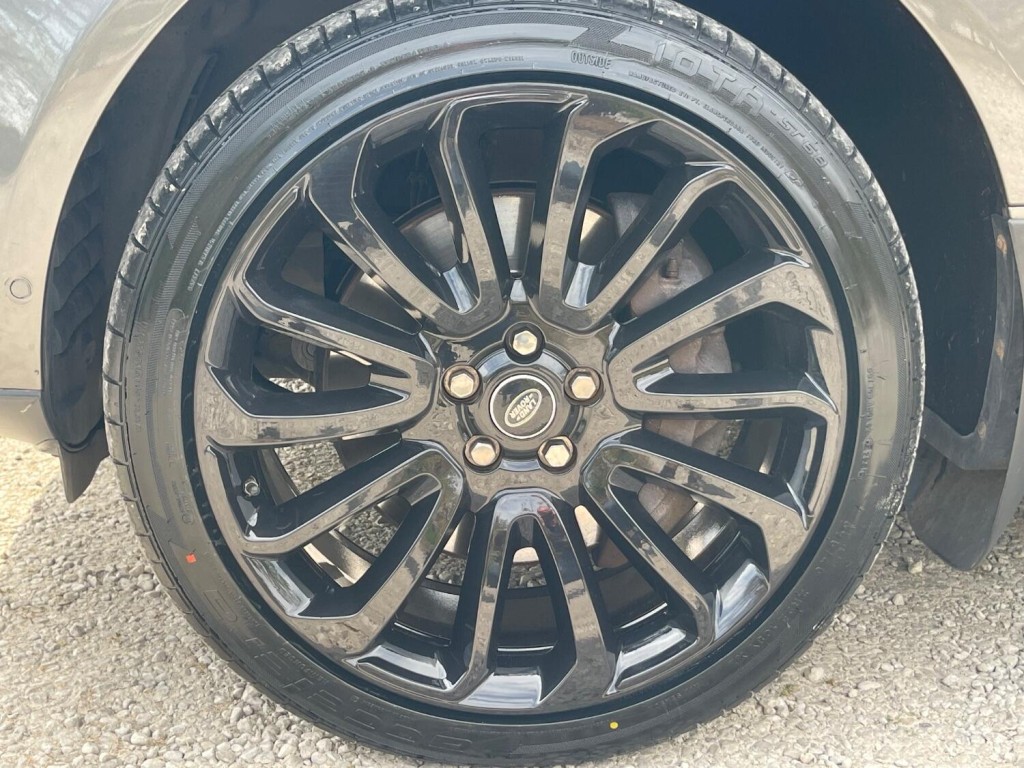 LAND ROVER RANGE ROVER