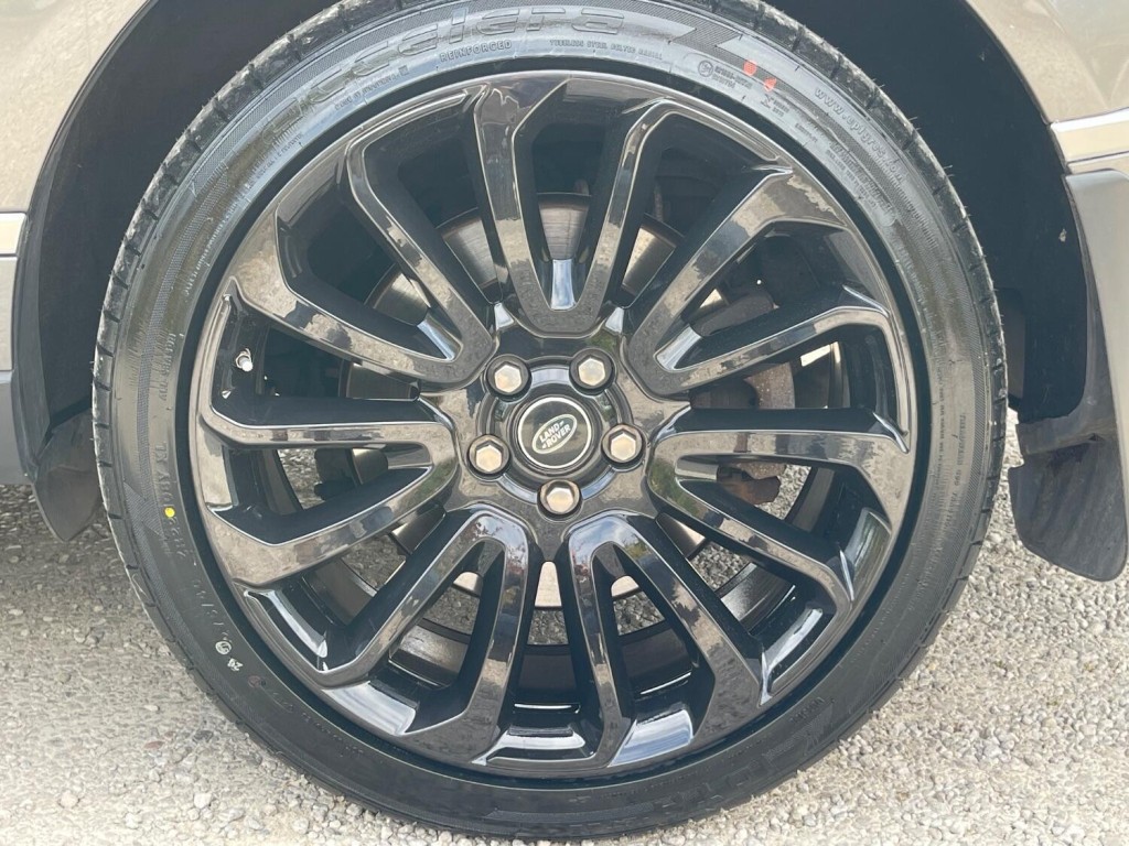 LAND ROVER RANGE ROVER