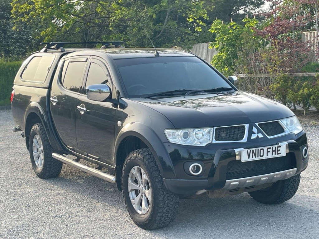 View MITSUBISHI L200 2.5 DI-D Barbarian