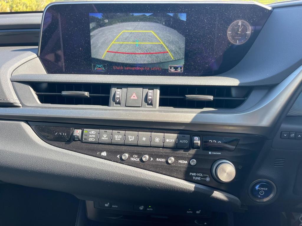 LEXUS ES 300H