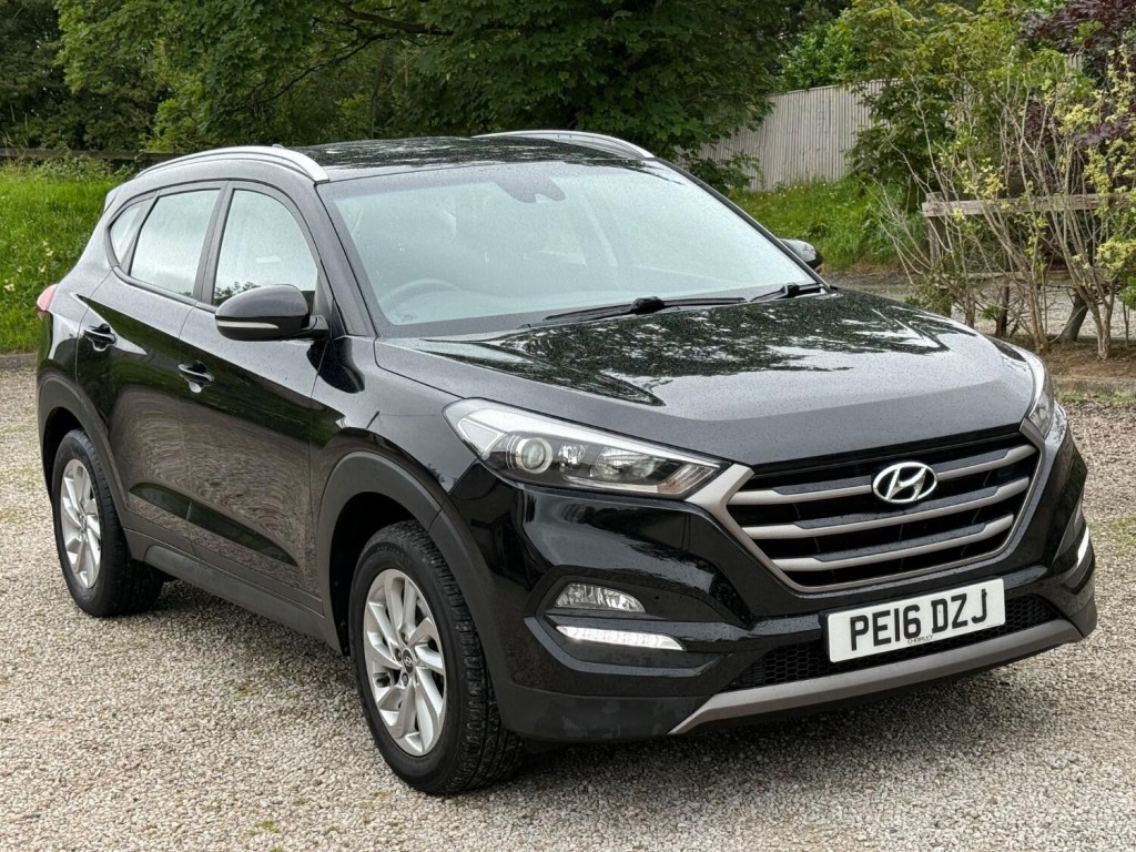 View HYUNDAI TUCSON 1.7 CRDi Blue Drive SE Nav