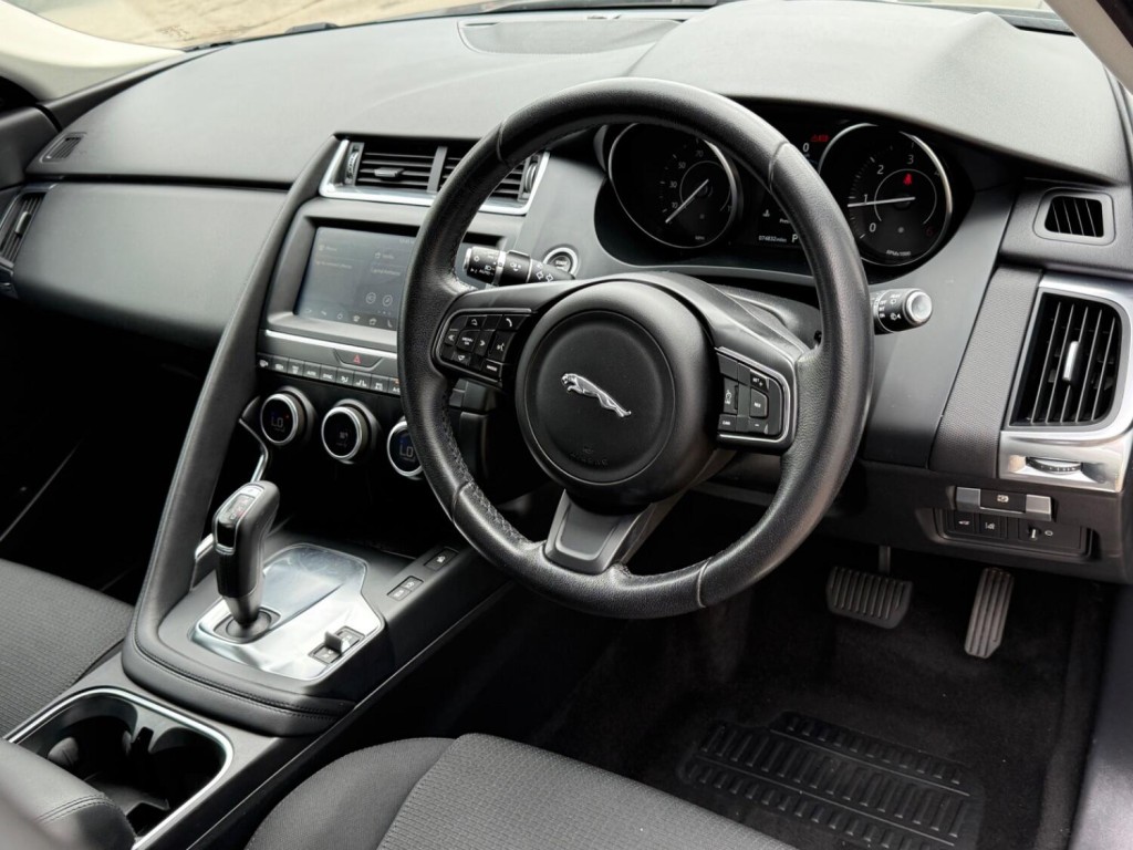 JAGUAR E-PACE