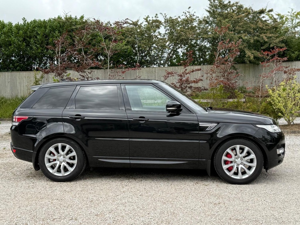 View LAND ROVER RANGE ROVER SPORT 3.0 SD V6 HSE