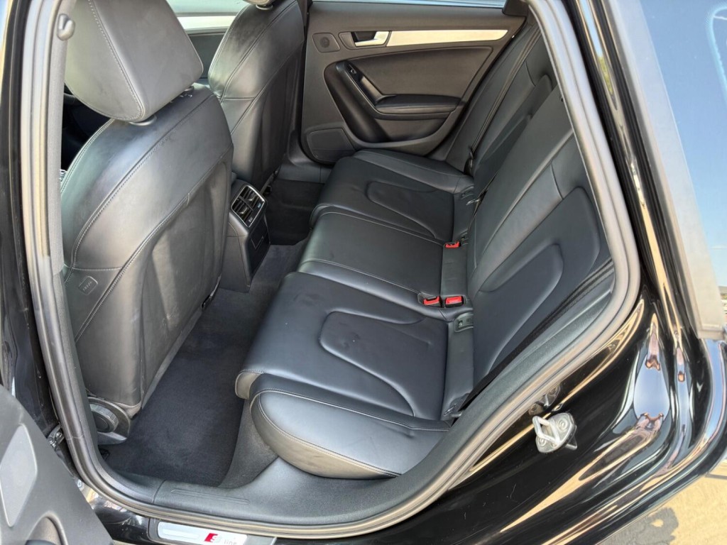 AUDI A4 AVANT