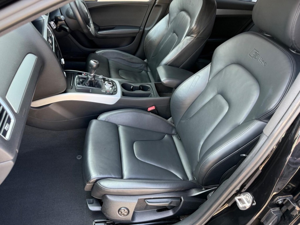 AUDI A4 AVANT