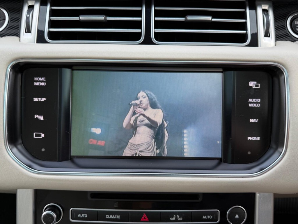 LAND ROVER RANGE ROVER