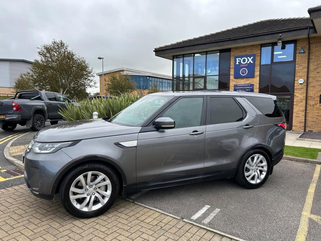 View LAND ROVER DISCOVERY 3.0 SD V6 HSE