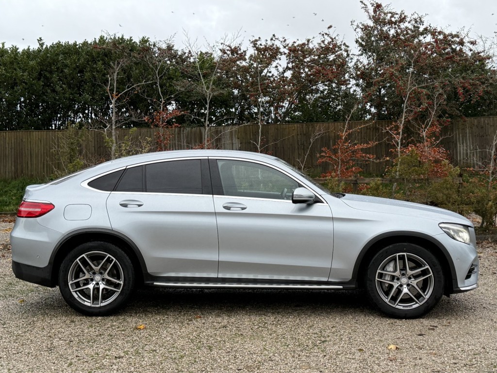 View MERCEDES-BENZ GLC 2.1 GLC220d AMG Line Coupe G-Tronic 4MATIC Euro 6 (s/s) 5dr