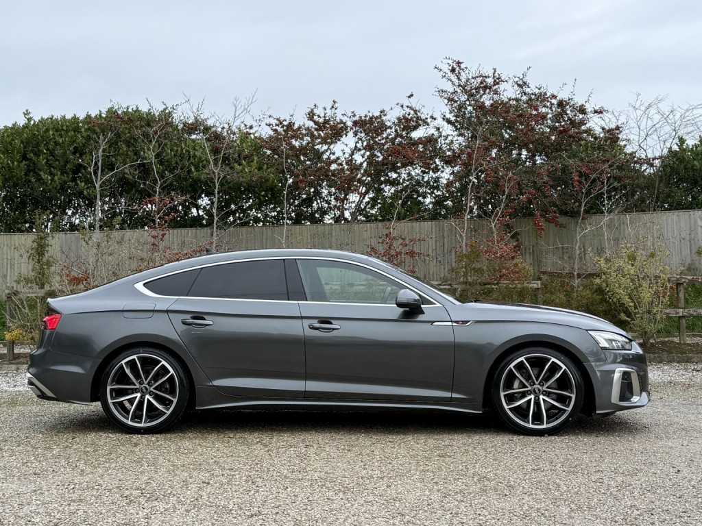 View AUDI A5 2.0 TDI 40 S line