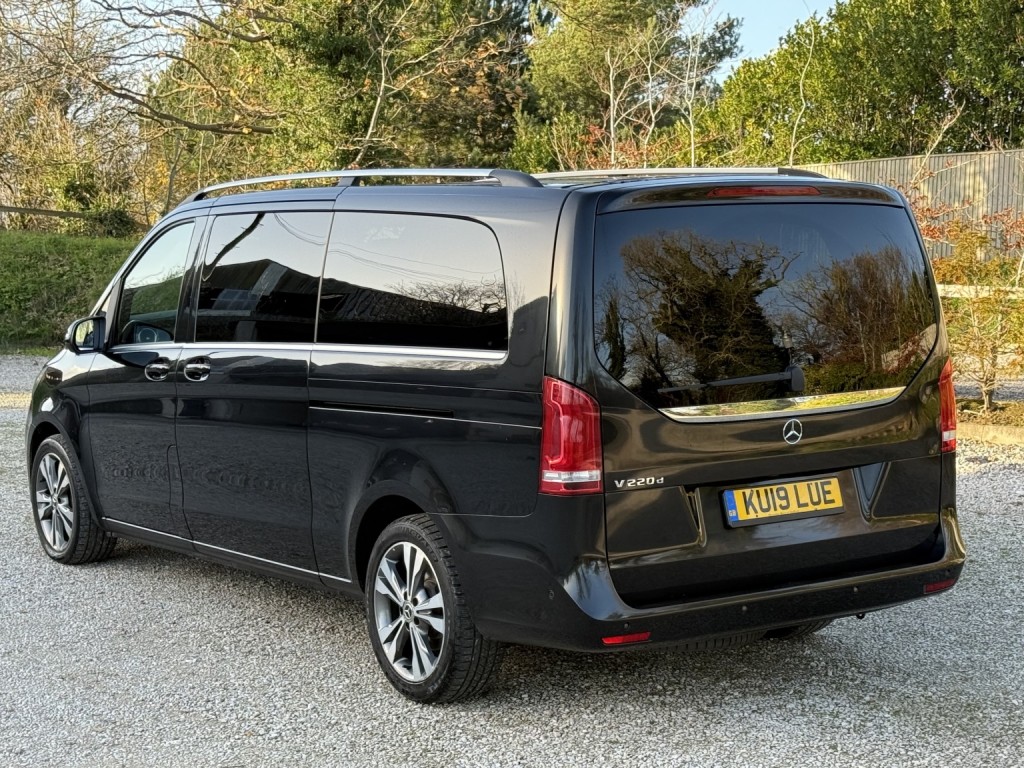 MERCEDES-BENZ V CLASS