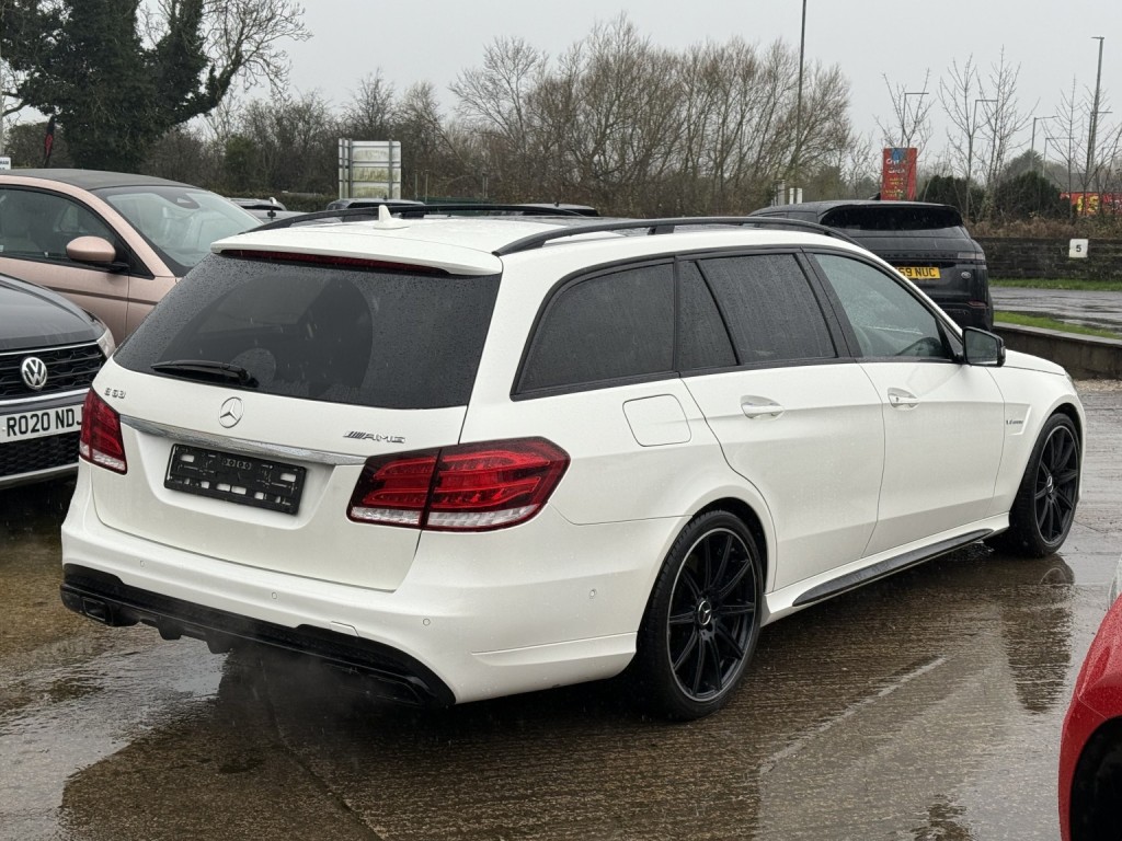View MERCEDES-BENZ E CLASS 5.5 E63 V8 BiTurbo AMG
