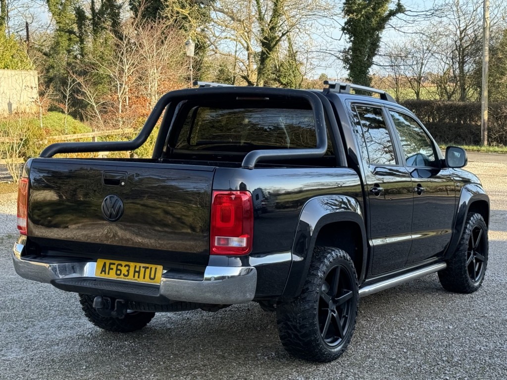 View VOLKSWAGEN AMAROK 2.0 BiTDI BlueMotion Tech Highline