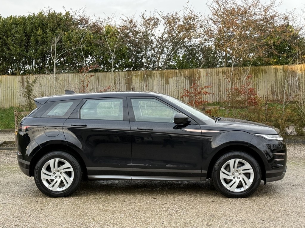 View LAND ROVER RANGE ROVER EVOQUE 2.0 D180 R-Dynamic S