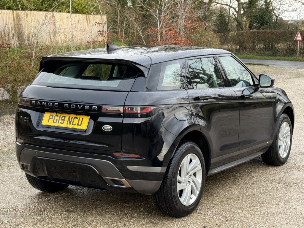 View LAND ROVER RANGE ROVER EVOQUE 2.0 D180 R-Dynamic S