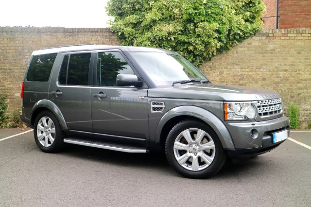 LAND ROVER DISCOVERY SDv6 255 Auto HSE (2013)