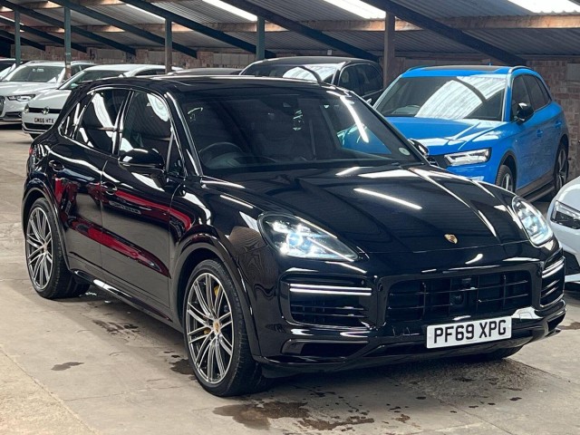 PORSCHE CAYENNE