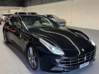 FERRARI FF