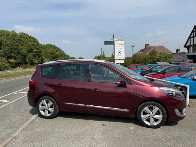 RENAULT GRAND SCENIC
