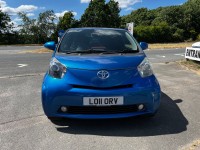 TOYOTA IQ