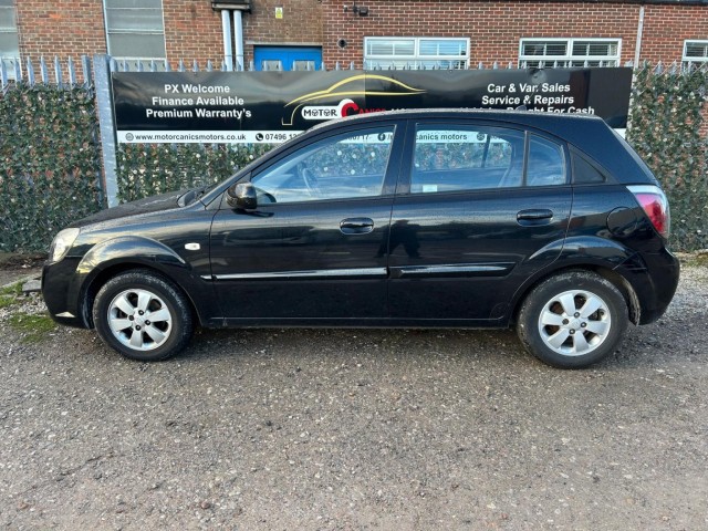 KIA RIO 1.5 CRDi Strike