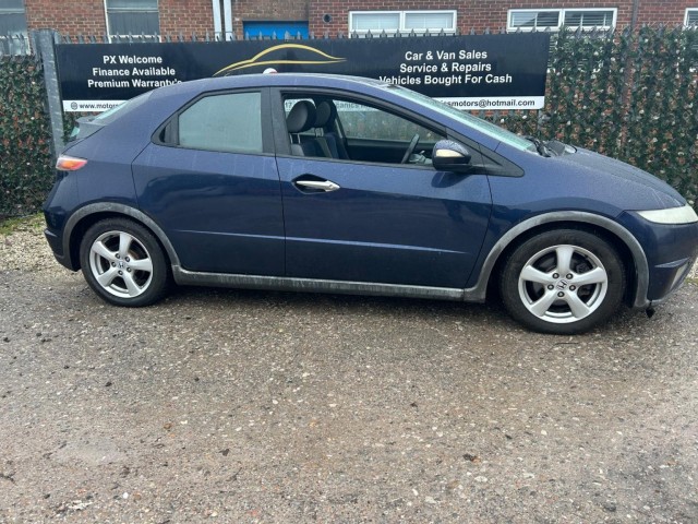 HONDA CIVIC 1.8 i-VTEC ES